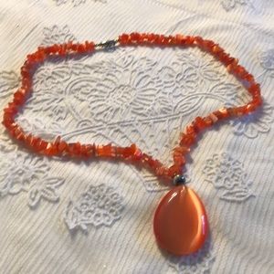 🌟 Bold & beautiful beaded necklace